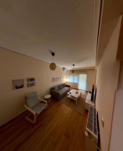 Grevena Apartment | Το Σπίτι στον Πεζόδρομο