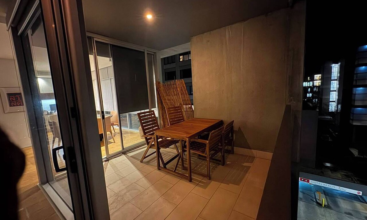 Capital Hill Apartment | 2B2B Executive Residence in Barton, 7-9 min walk to PH, M-Oval & Lake BG