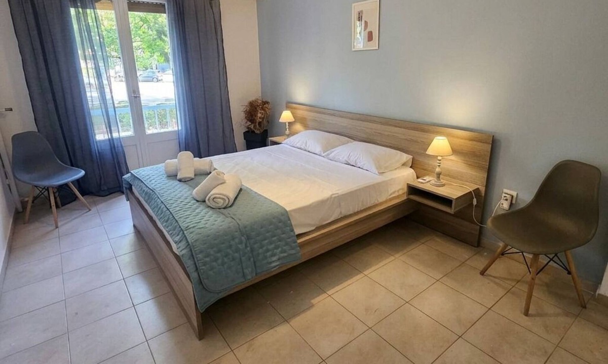 Mets Apartment | Acropolis Gateway I