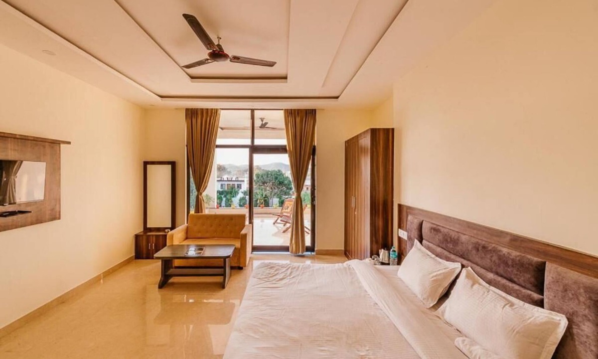 Pushkar Hostel | Aditya Palace