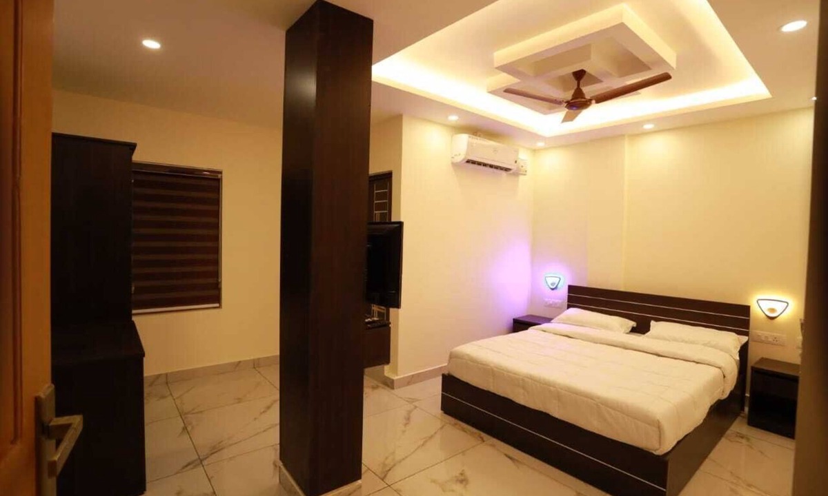 Thodupuzha Hotel | Aman Residency