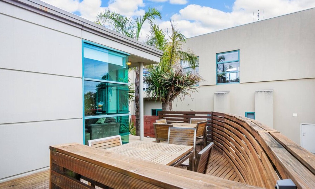Anglesea Apartment | Anglesea Waterfront Resort 39 - Tennis Court and Pool