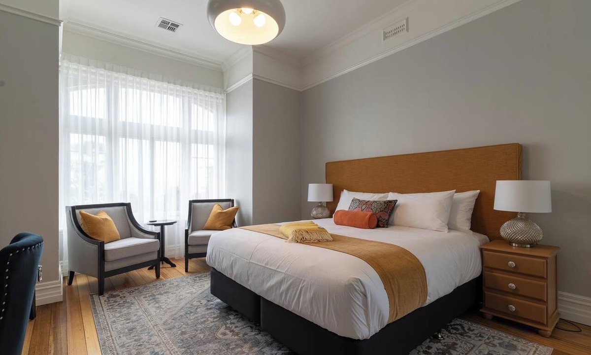 Devonport Bed & Breakfast | Annie May B&B