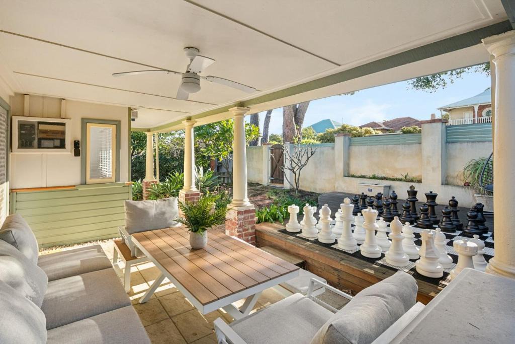 Bayswater House | Bayswater Tree Oasis