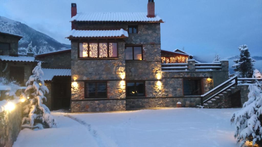 Aghios Athanasios Ski Chalet | Charming Chalet