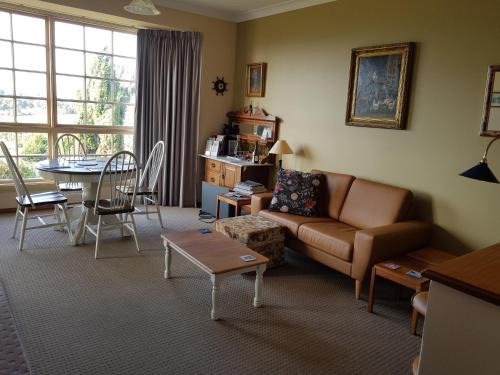 Cambridge Bed & Breakfast | Cornwall Cottage