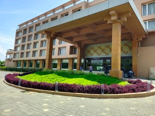 Daman Hotel | Devka Beach Resort