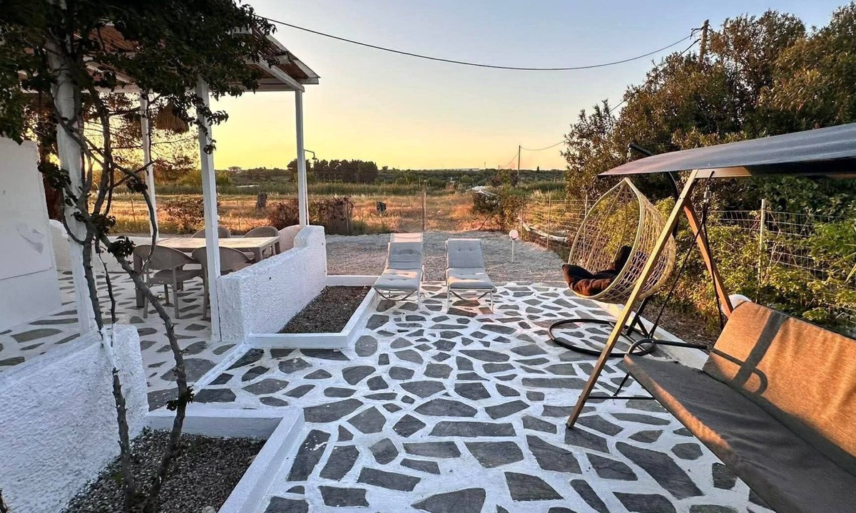 Messini House | Dimi Unique Cycladic garden - Analipsi