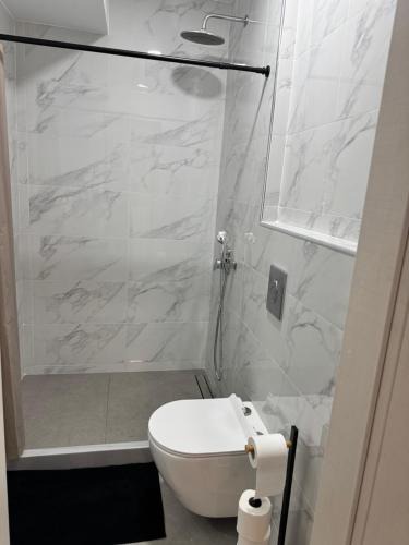 Avia Apartment | Hera