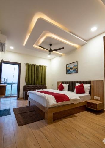 Datia Hotel | Hotel Padma Residency