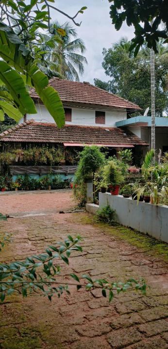 Talipparamba House | KENOTH THALIYIL MANA