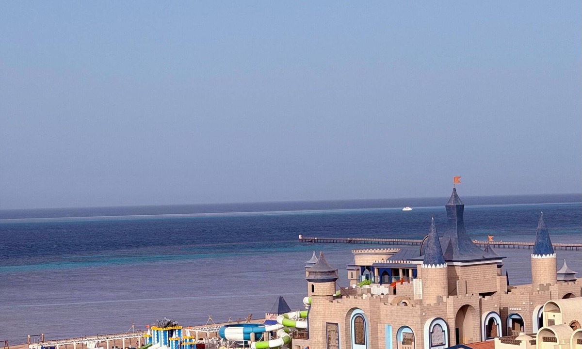Sahl Hasheeh Apartment | Luxury Beachfront Studio Foreigners Only