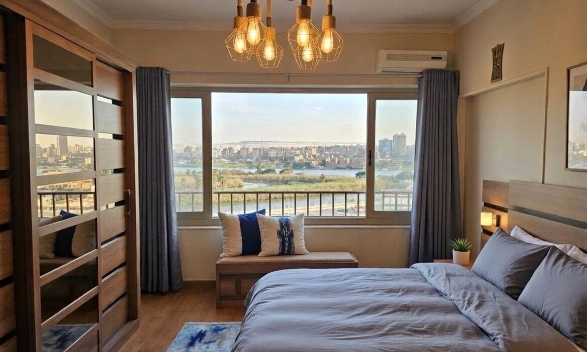 Giza Apartment | Luxury Panoramic Nile View | 3BR | Prime Location