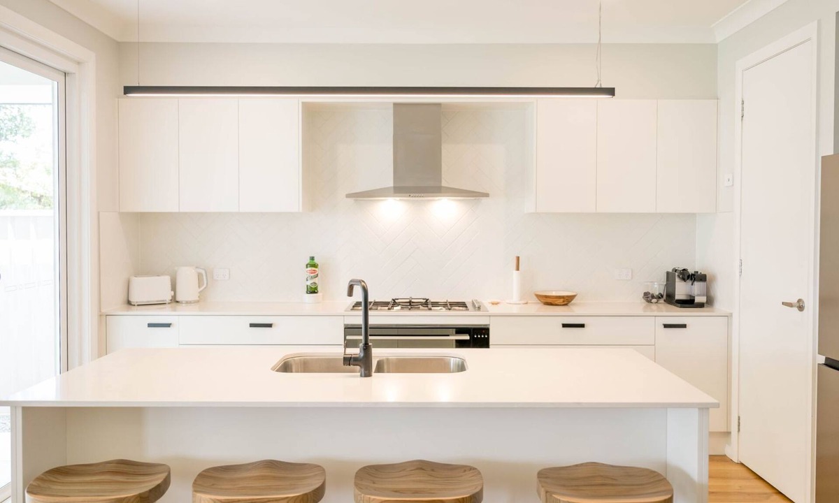 Mayfield House | Mayfield Modern Haven
