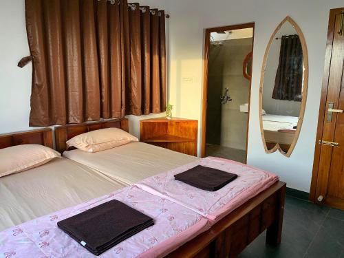 Covelong Beach Hostel | Murthy Surf School