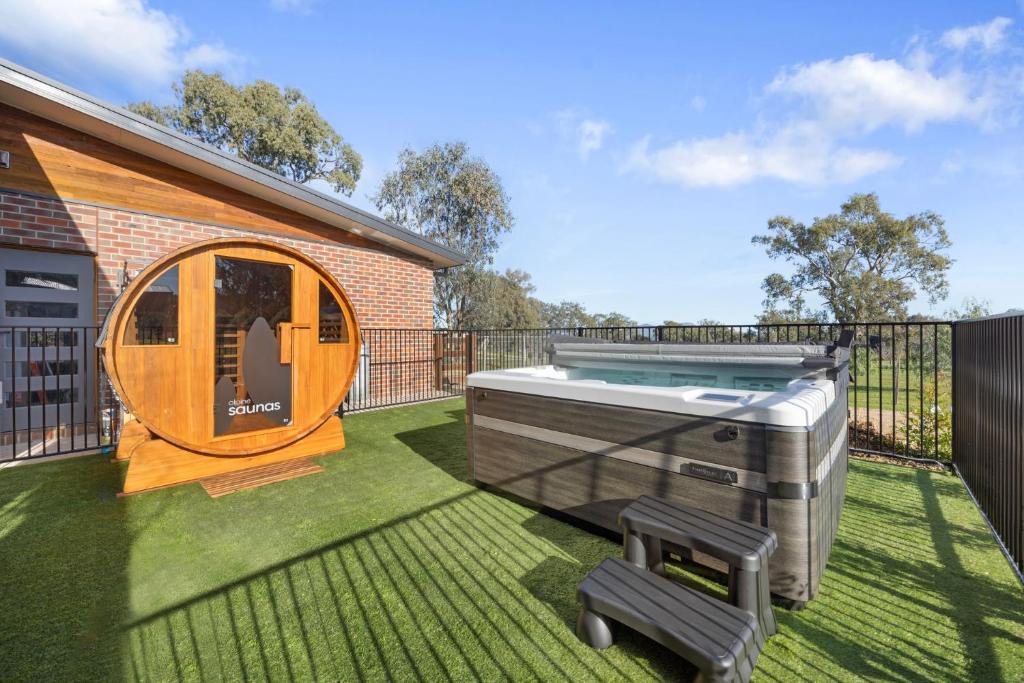 Mansfield House | Relax & Explore Mansfield Spacious Family Retreat Near Mt Buller