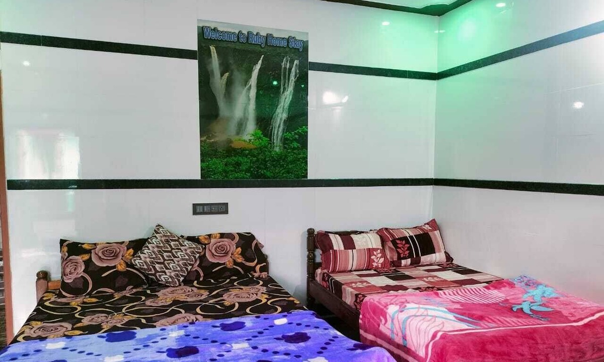 Tumari Hotel | Ruby Home Stay