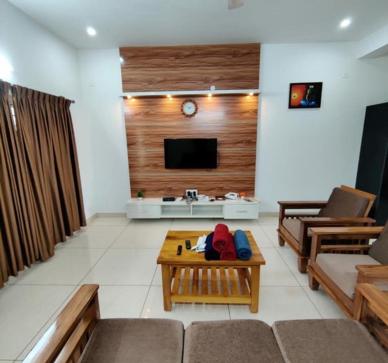Chikkamagaluru Apartment | SS LUXURY Comforts-Two bedroom
