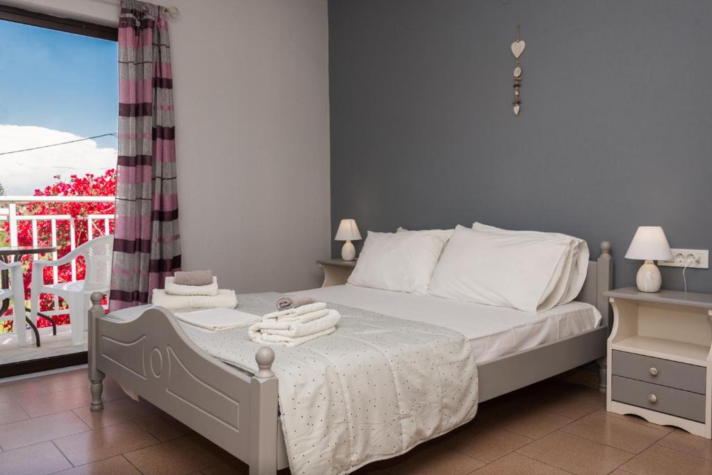 Argassi Apartment | Theodora Studios