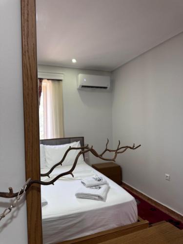 Piqeras Apartment | Vila Mema 2
