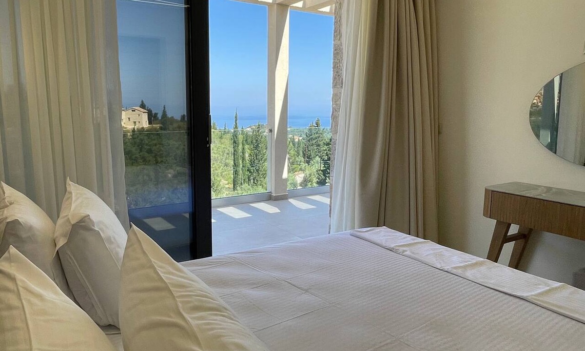 Tsoukaladhes Villa | Villa Aurelia-Private Pool, Jacuzzi & Sea Views