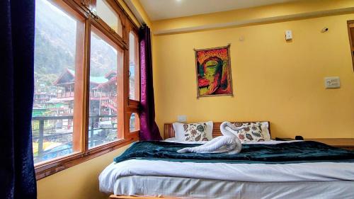 Kasol House | Wanderer Stays Kasol New Chandra Guest House