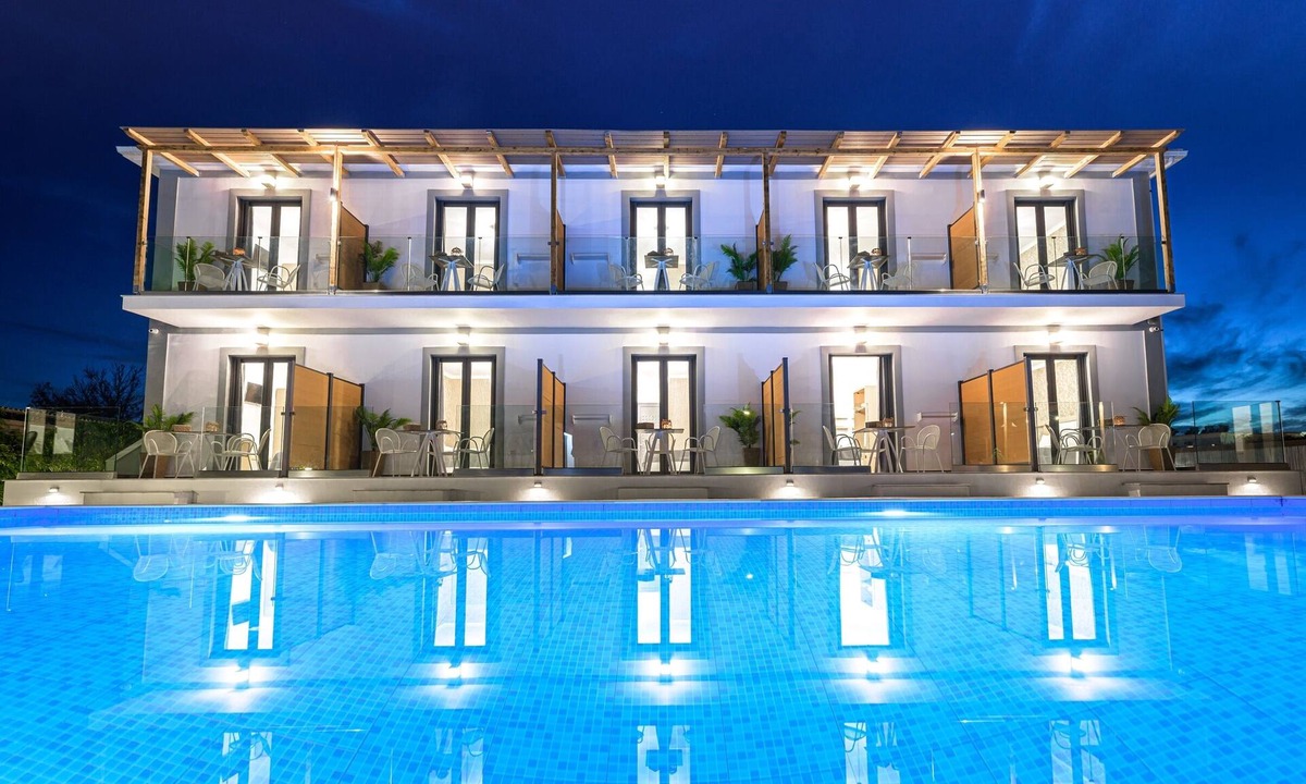 Laganas House | White Canvas Studios