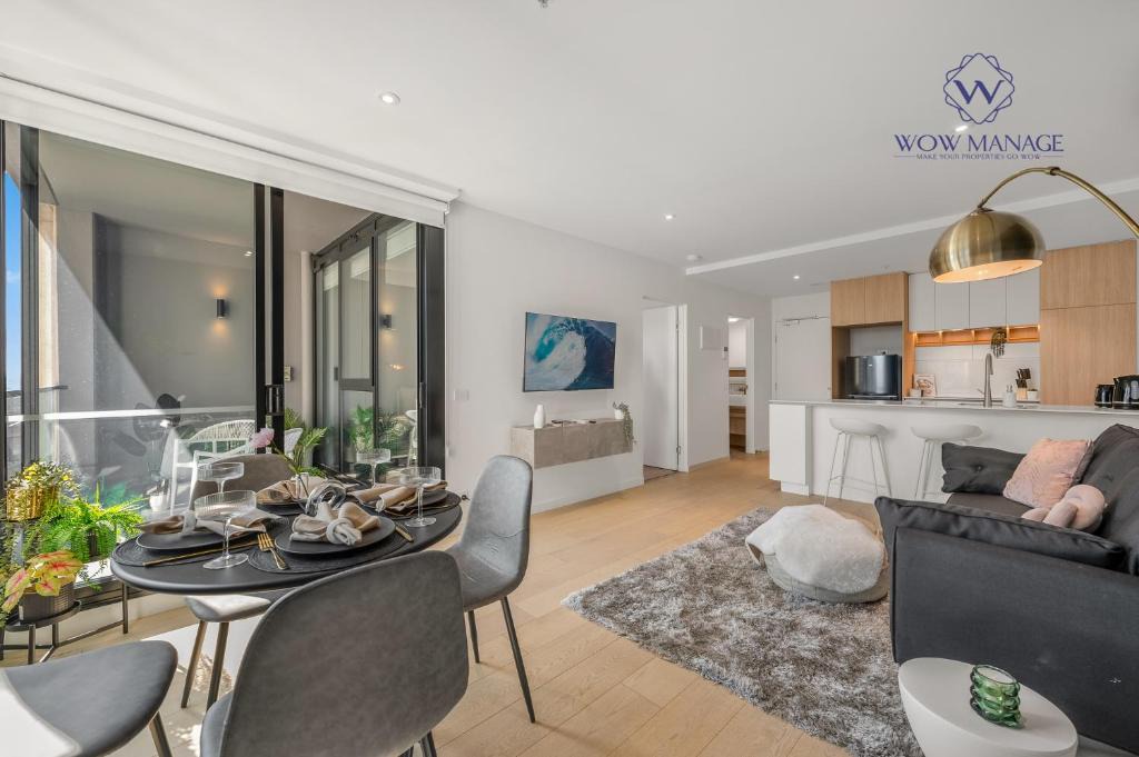 Moonee Ponds Apartment | WOW Self-Contained Apartment on Hall