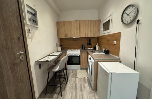 Ano Patisia Apartment | Διαμέρισμα Αθήνα 100μ Metro