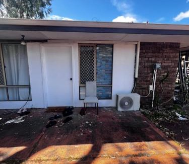 Booragoon House | 2 Queen Bedrooms 1 Bathroom Granny Flat Near City Frementle Swan River