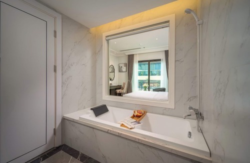 Ba Dinh Hotel | 22Land Cloud Hotel