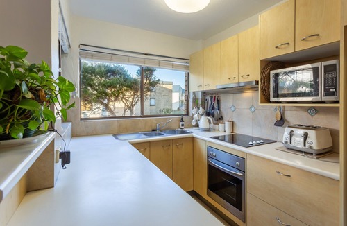 Maroochydore Apartment | 3 Stillbreeze - Coastal style two bedroom unit close to beach and river