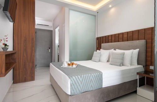 Metamorfosi House | 4-You