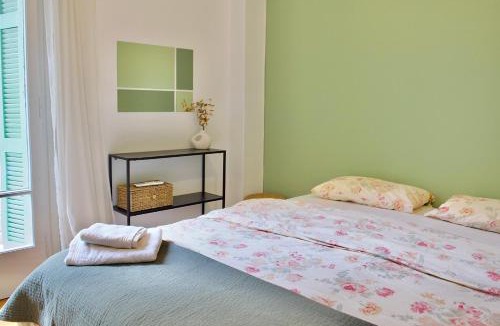 Athens Apartment | A Very Friendly and Central Home