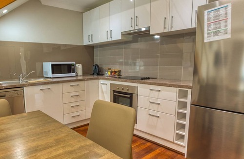 Broadwater House | Absolute Beachfront Villa – Best Views in Cape View Resort