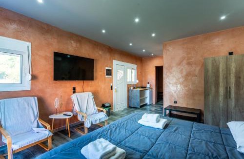 Marathias Apartment | Anna Studios