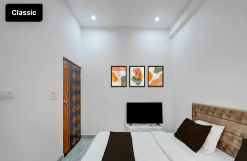 Gorakhpur House | Arctic Inn
