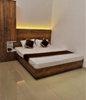 Pandharpur Cabin | Balaji Lodging