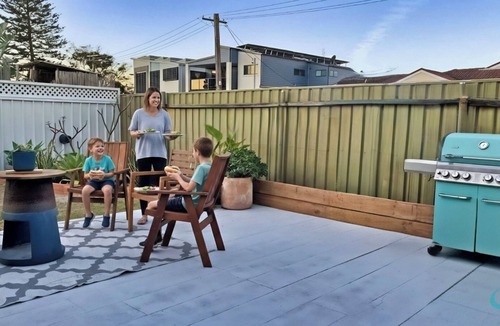 Blacksmiths House | Barefoot At Blacksmiths - 4 Bedrooms + Playroom with sofa bed, Walk to Beach