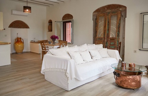 Vrontados Villa | Beachfront Villa, Ormos Lo, Vrontados, Chios Island, Greece