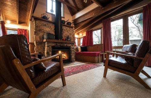 Dinner Plain Ski Chalet | Bindi - Alpine Getaways's Chalet at Tower Rd