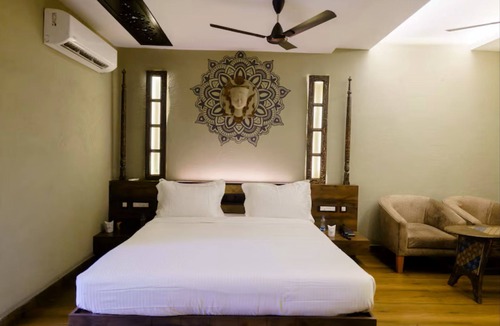 Diamond Harbour Hotel | Breathing Earth