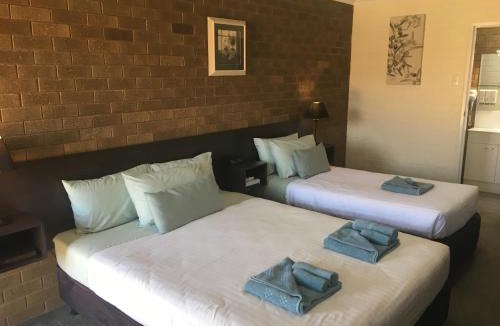 Narrandera Hotel | Camellia Motel