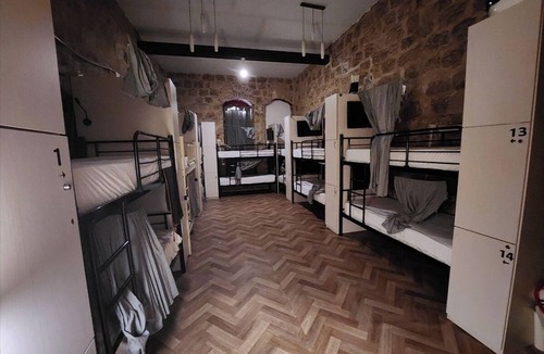 Jerusalem City Centre Hotel | Capsule & Dormitory Space-X