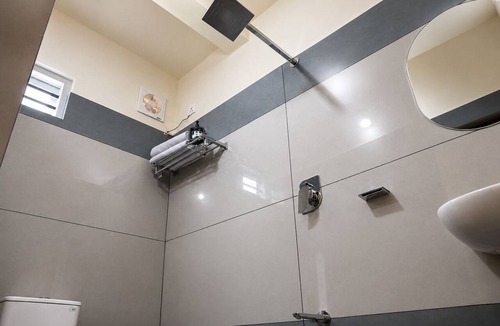 Vayittiri Hotel | Cielo Residency