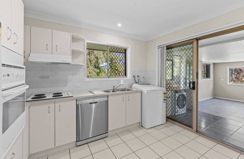 Capalaba House | Cozy & Spacious 2-Bedroom Retreat