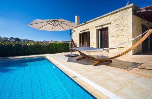 Platanos Villa | Cozy Stone Villa
