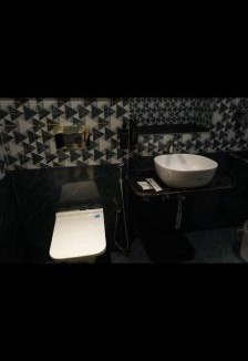 Gomti Nagar Hotel | Crystal Suites
