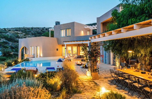 Agios Nikolaos Villa | Daedalus Villa Elounda 5' to Beach 8 Bedrooms Heated Pool Hot Tub