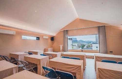 Danxia Hotel | Danxia Mountain Mountain Original Color Homestay
